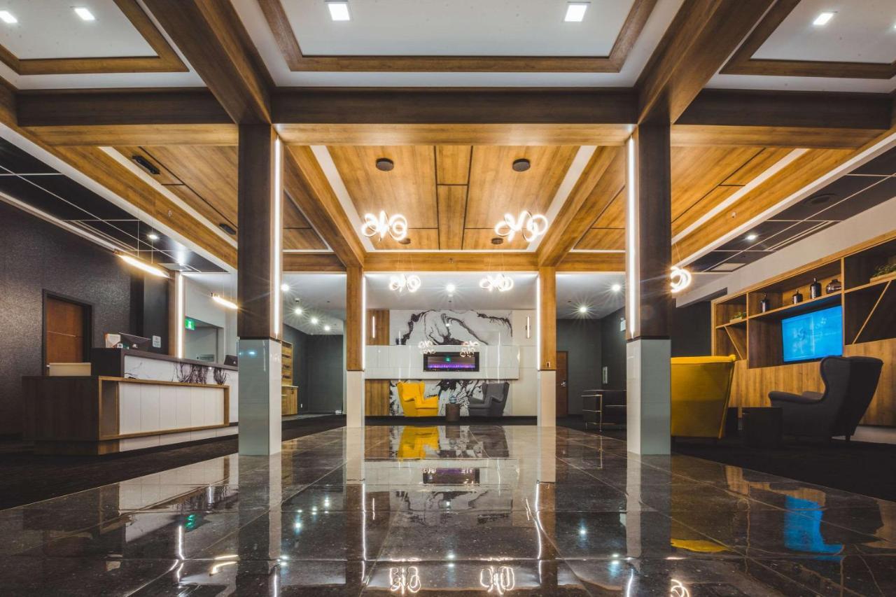 Quality Hotel & Conference Centre Эдмундстон Экстерьер фото